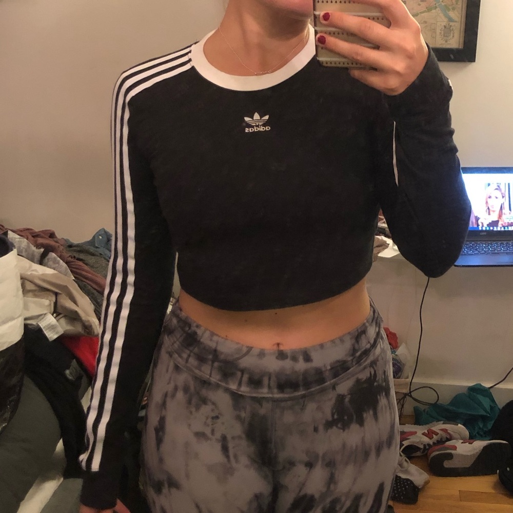 Cropped adidas long sleeve